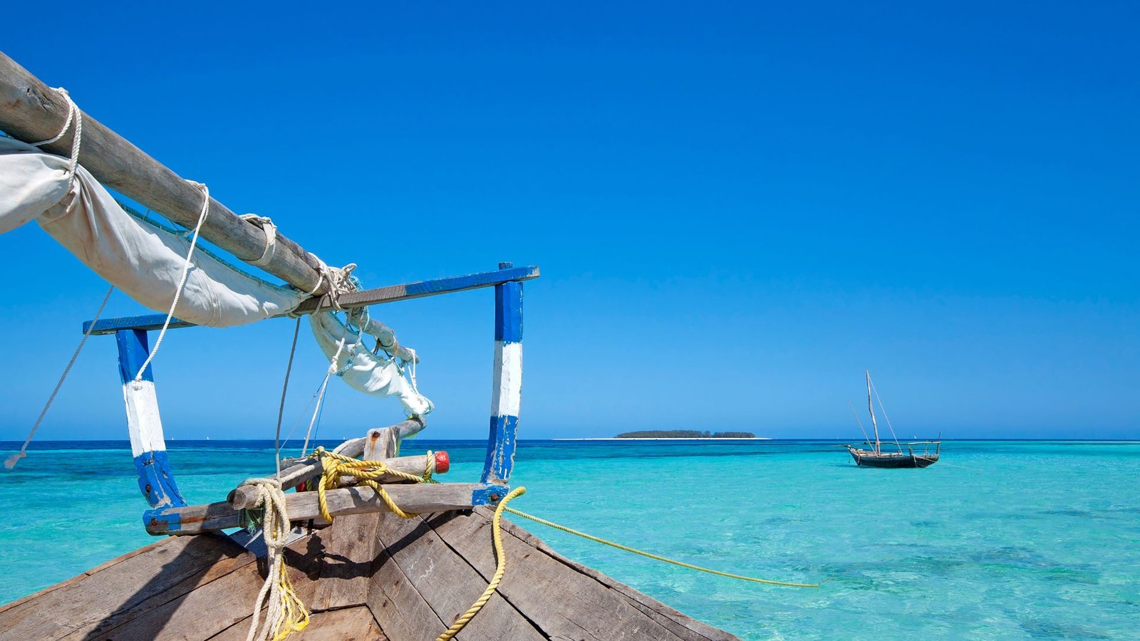 island-hopping-paje