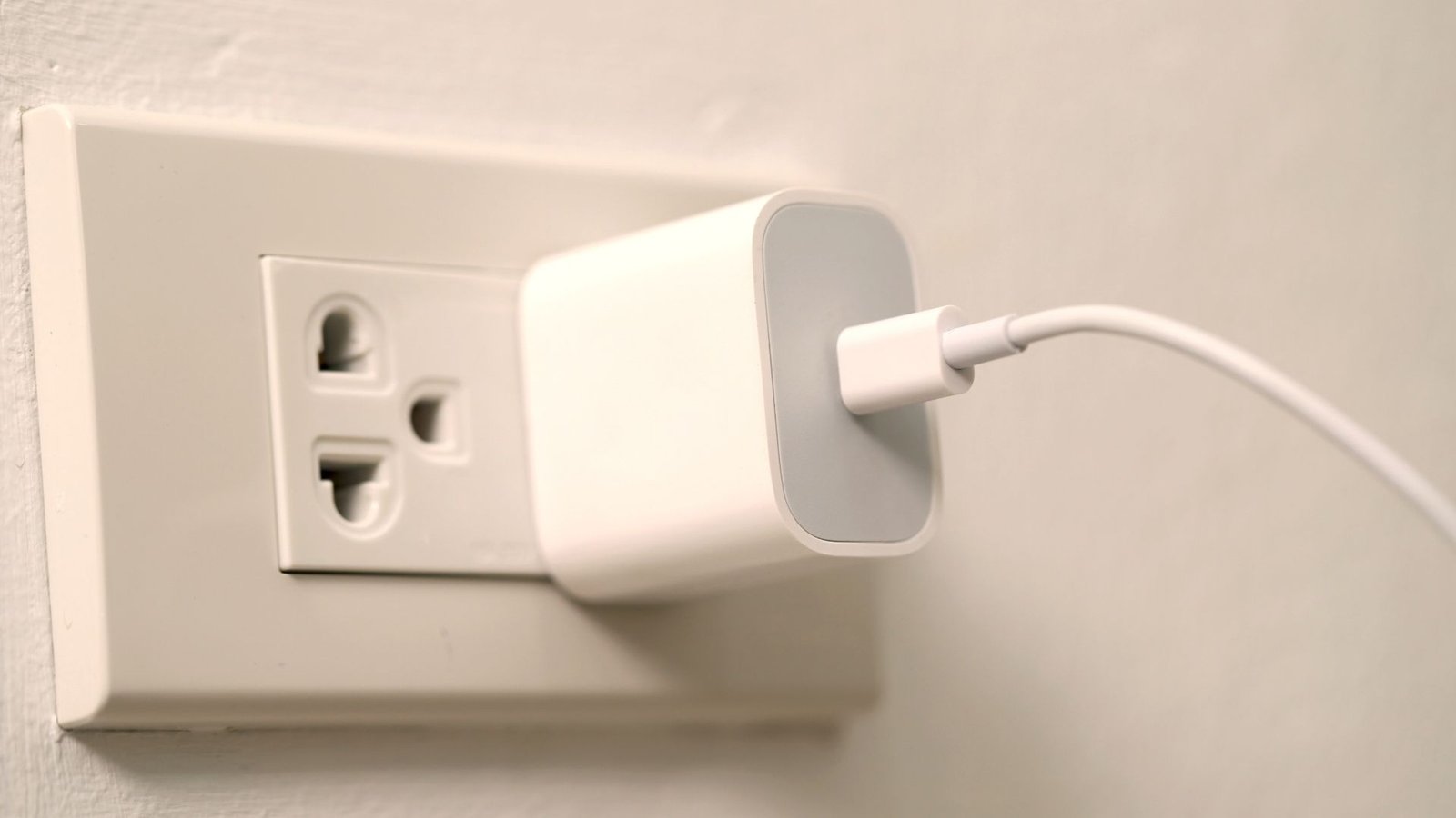 plug-types-zanzibar